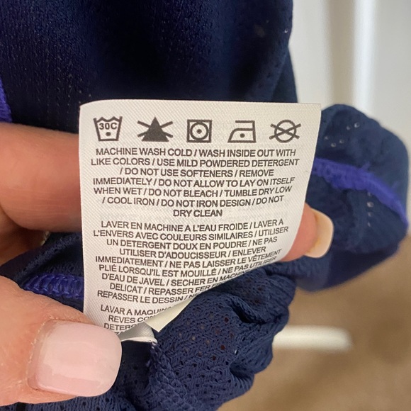 🥰Nike Top🥰 - Picture 5 of 7